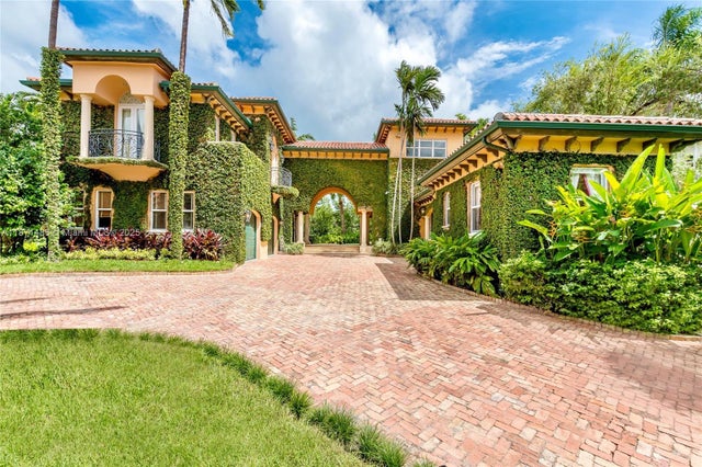 1 of 55 - 104 Paloma Dr, Coral Gables, FL