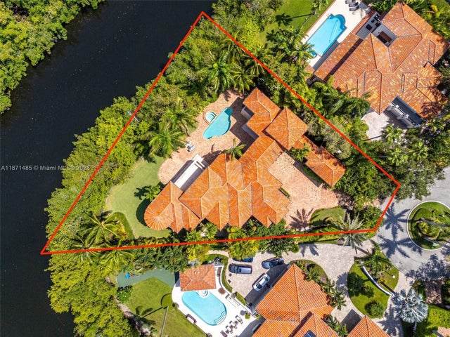 4 of 55 - 104 Paloma Dr, Coral Gables, FL
