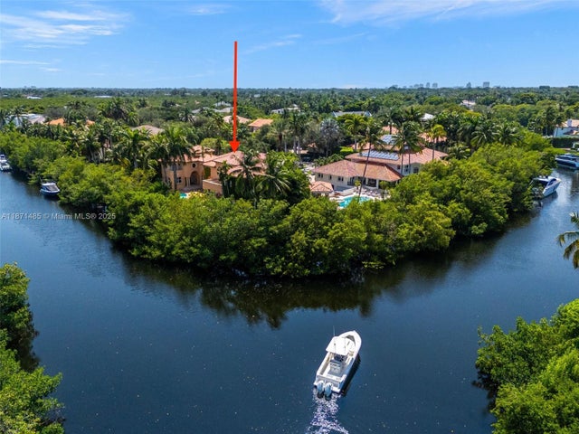 5 of 55 - 104 Paloma Dr, Coral Gables, FL