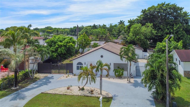 3 of 29 - 9930 Sw 48th St, Miami, FL