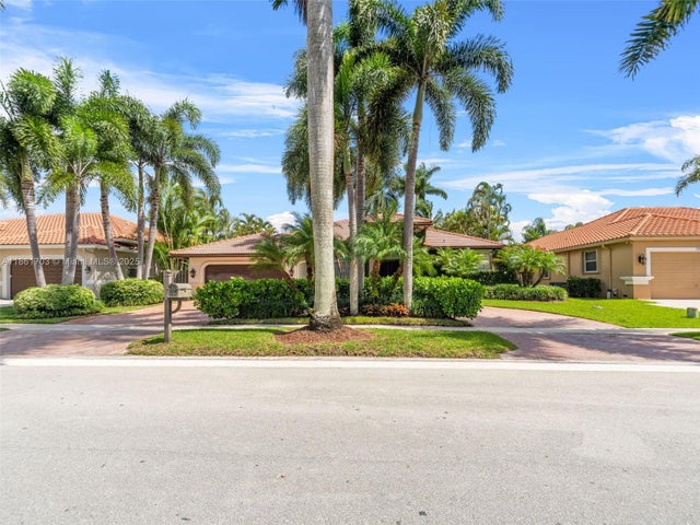 2 of 64 - 10915 Nw 2nd St, Plantation, FL