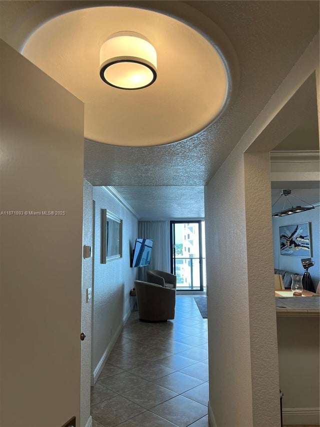 3 of 24 - 2301 S Ocean Dr 506, Hollywood, FL