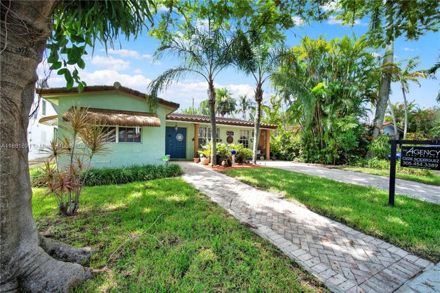 5 of 36 - 1214 Polk St, Hollywood, FL