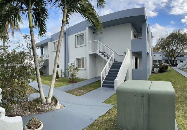 1 of 11 - 13151 Sw 62nd Ter 103, Miami, FL
