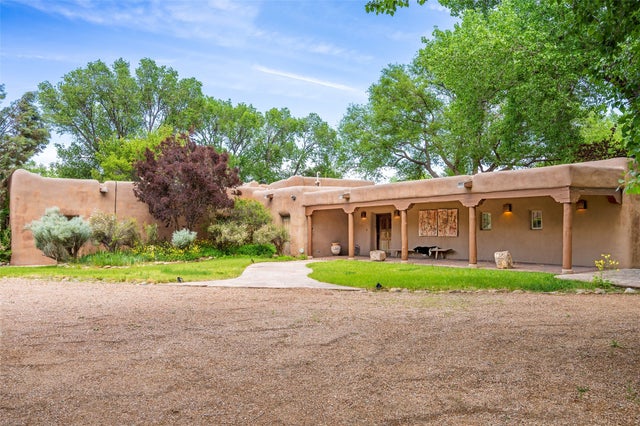 6 Magdalen, Galisteo