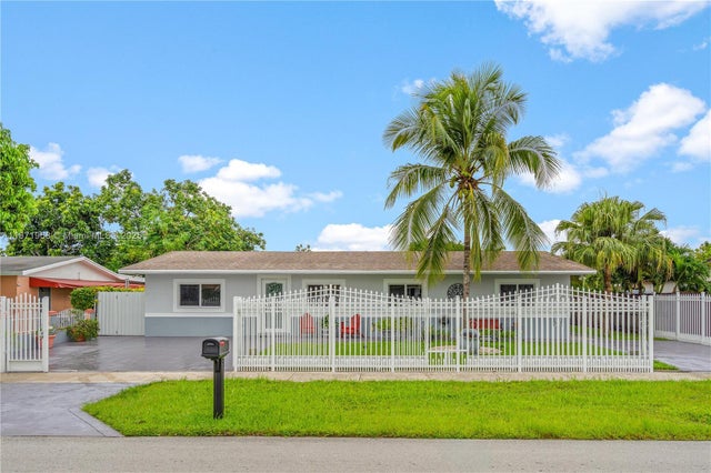 1 of 44 - 11740 Sw 182nd Ter, Miami, FL