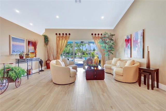 4 of 26 - 17511 Sw 12th St, Pembroke Pines, FL