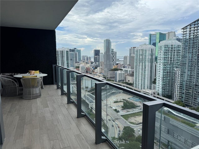4 of 26 - 88 Sw 7th St 3007, Miami, FL