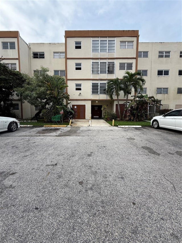 2 of 21 - N/A, Lauderhill, FL