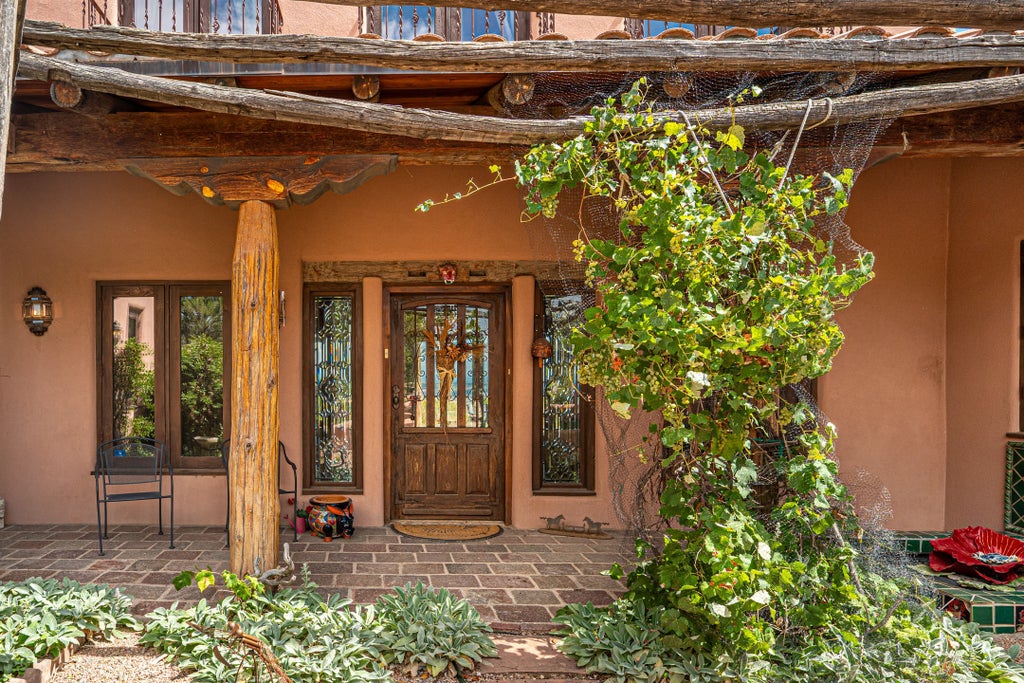 50 Gopeyka Canyon, Cerrillos