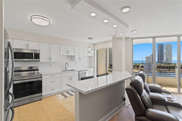 5 of 49 - 3600 Mystic Pointe Dr 1616, Aventura, FL