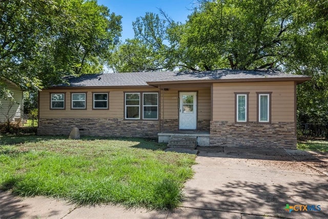 604 Teinert Avenue, Copperas Cove