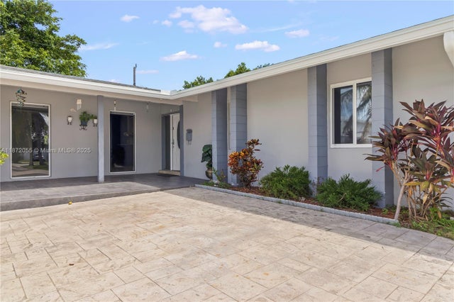 2 of 35 - 10615 Sw 200th St, Cutler Bay, FL