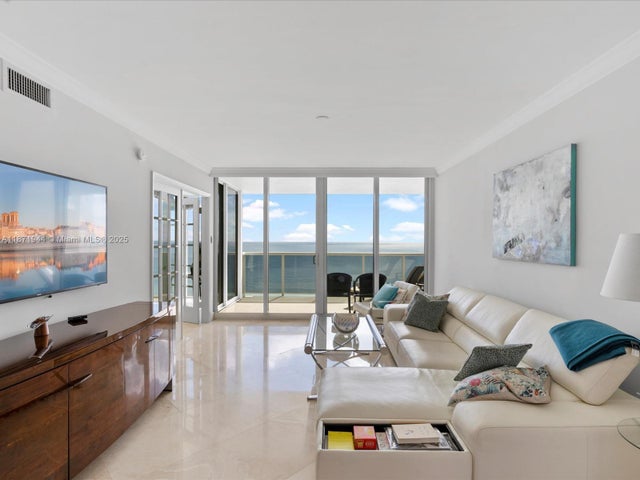 5 of 40 - 19111 Collins Ave 1406, Sunny Isles Beach, FL