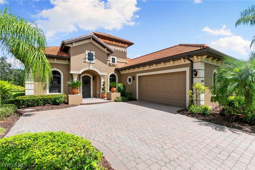8819 Sarita Ct, Fort Myers