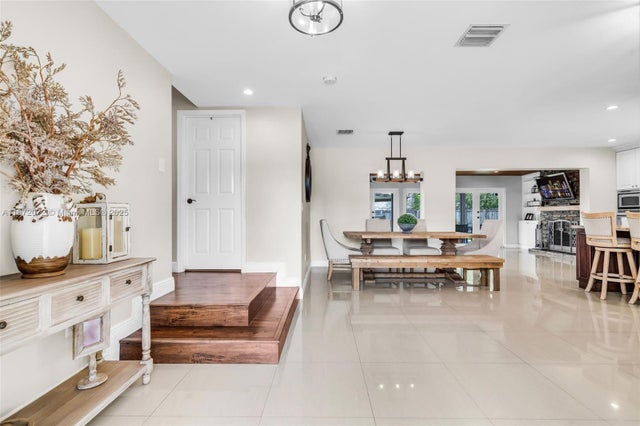 3 of 29 - 9091 Sw 49th St, Cooper City, FL