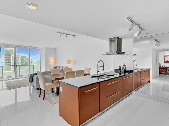 1 of 80 - 495 Brickell Ave 5009, Miami, FL