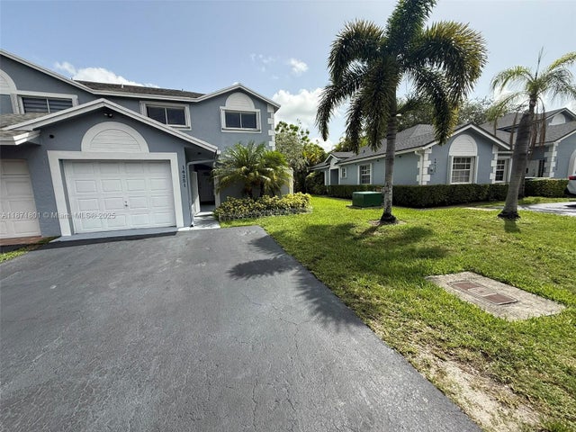 2 of 60 - 14251 Sw 96th Ter 14251, Miami, FL