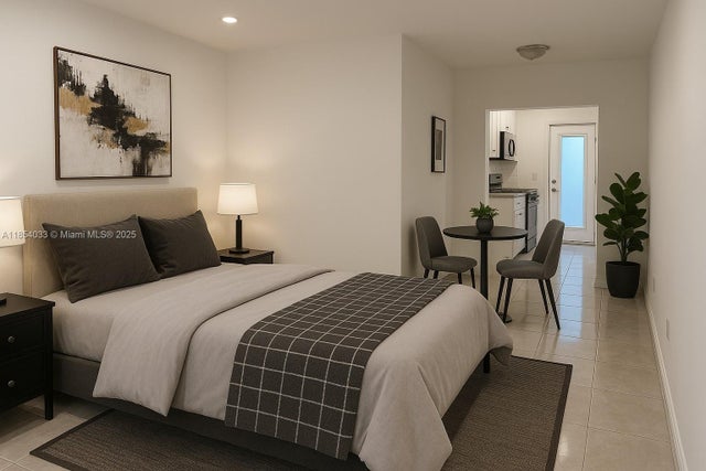 2 of 13 - 7725 Carlyle Ave 4, Miami Beach, FL