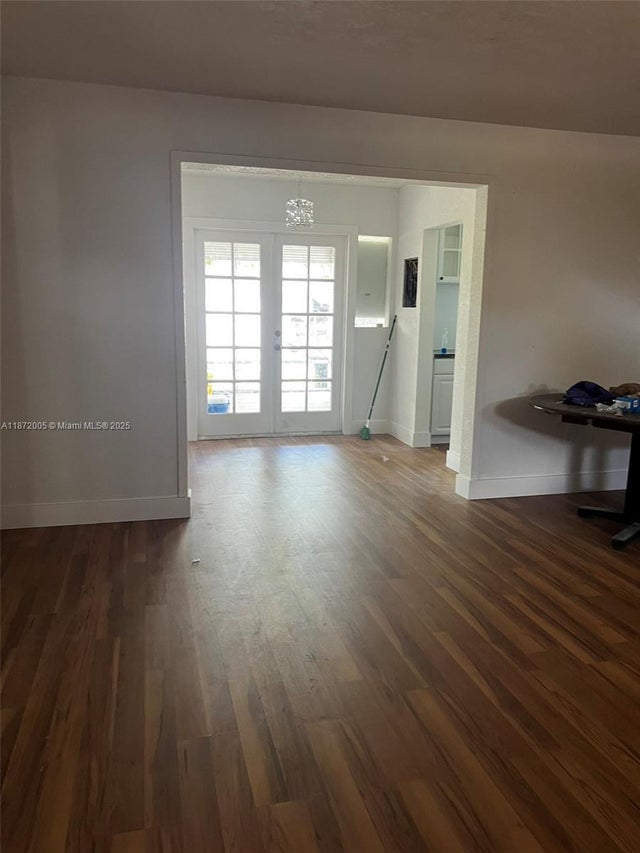 1 of 19 - 707 N J St, Lake Worth, FL