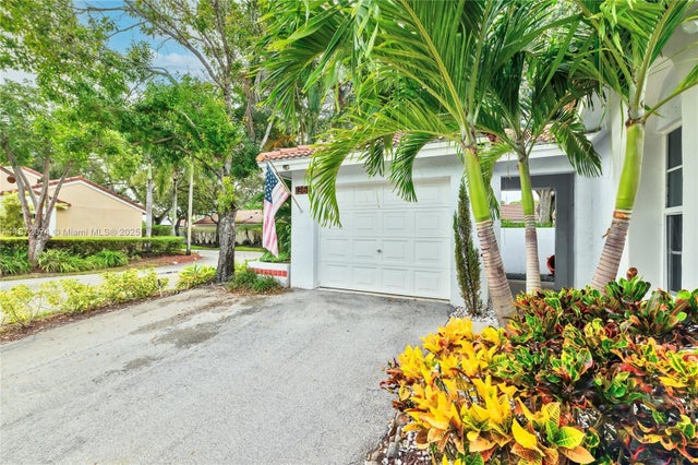 5 of 36 - 1361 Seagrape Cir, Weston, FL