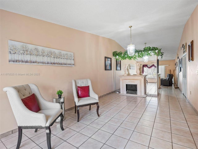 2 of 38 - 10211 Nw 128th Ter, Hialeah Gardens, FL