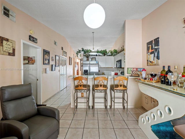 4 of 38 - 10211 Nw 128th Ter, Hialeah Gardens, FL