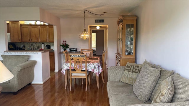 4 of 43 - 3033 Berkshire B 3033, Deerfield Beach, FL