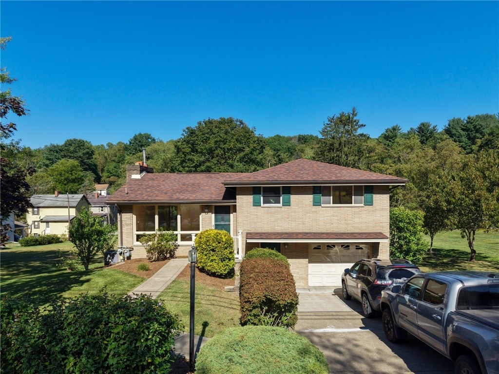 7315 Ringertown, Murrysville
