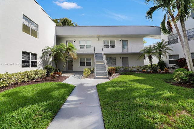2 of 18 - 608 Normandy M, Delray Beach, FL