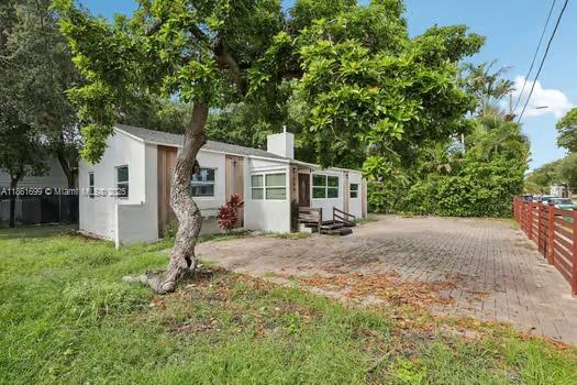 2 of 20 - 666 Ne 62nd St, Miami, FL