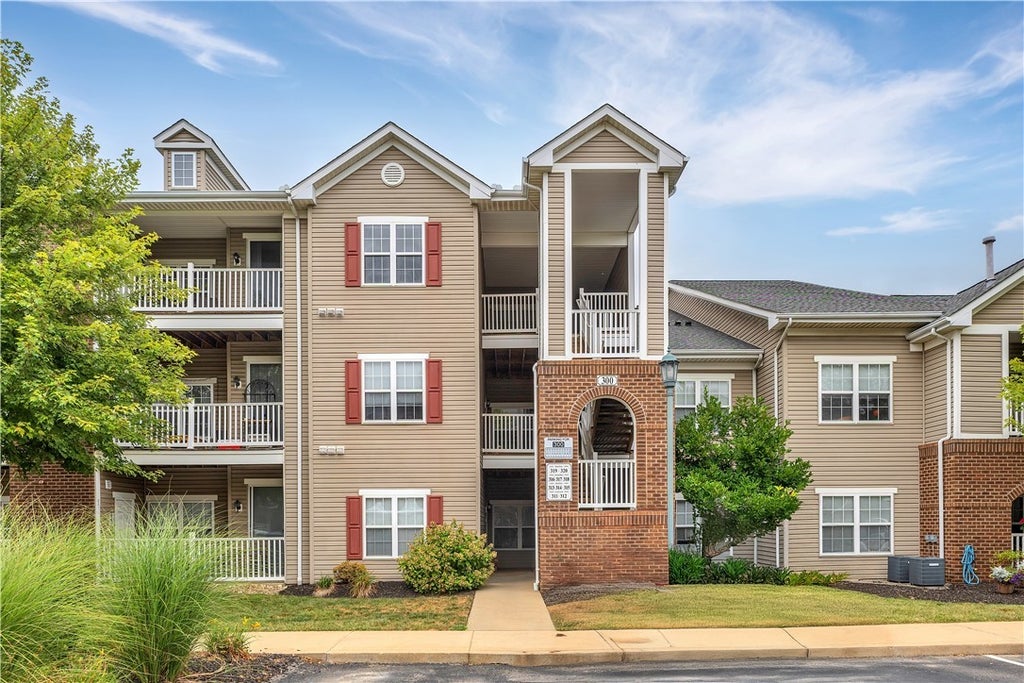 311 Stockton Ridge, Cranberry