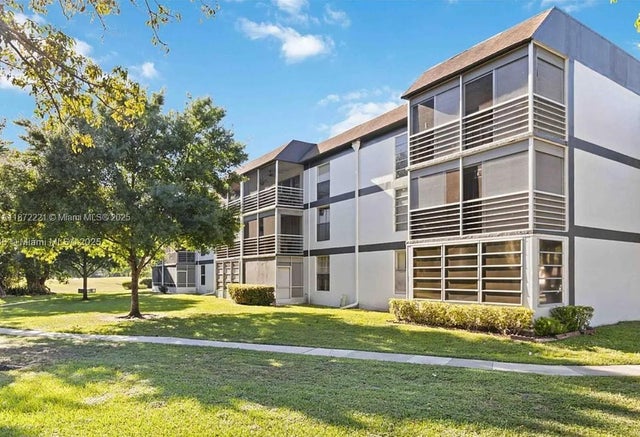 8350 Sands Point Blvd E201, Tamarac