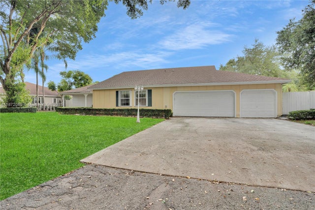 3 of 31 - 14930 Sw 145th St, Miami, FL