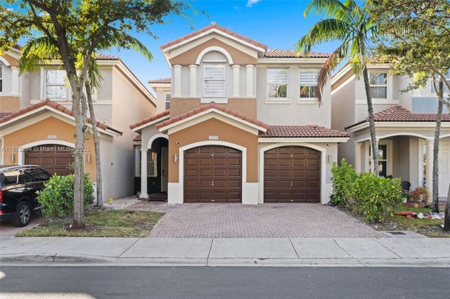 1 of 49 - 8174 Nw 114th Pl, Doral, FL