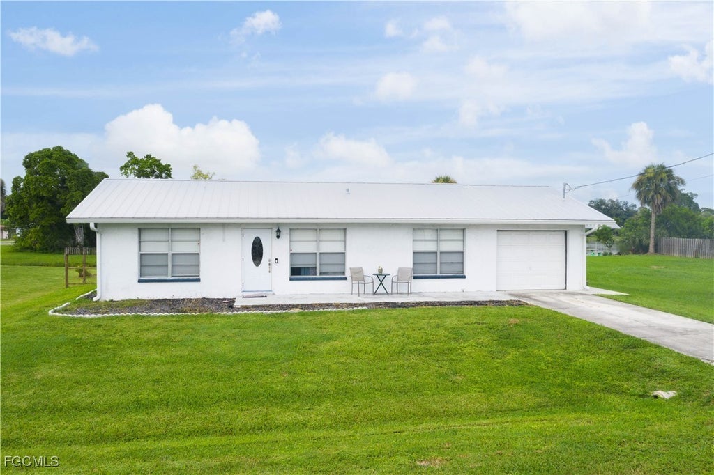 2673 Montego Dr, Fort Myers