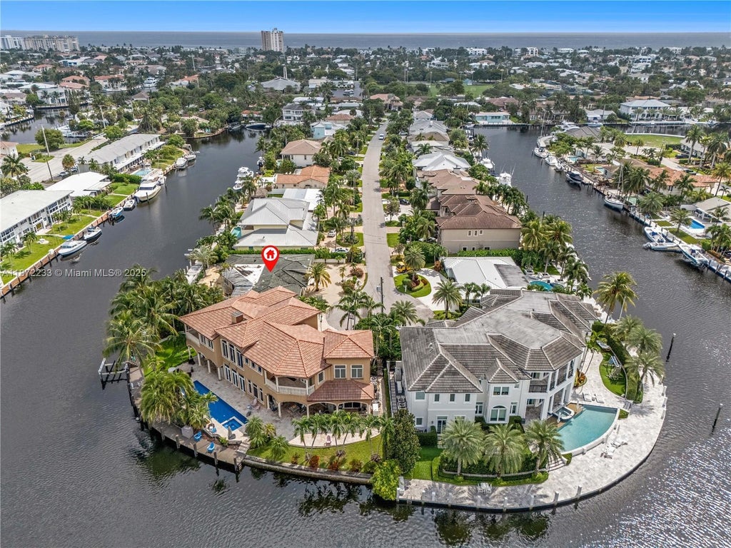 2321 Ne 35th St, Lighthouse Point