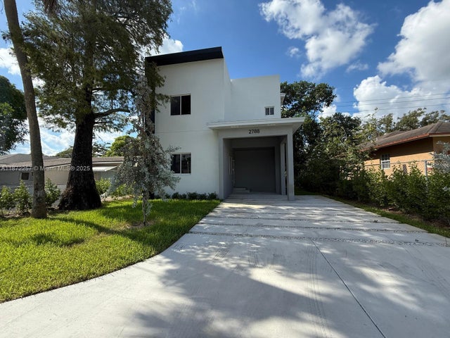 1 of 14 - 2788 Nw 9th Pl, Fort Lauderdale, FL