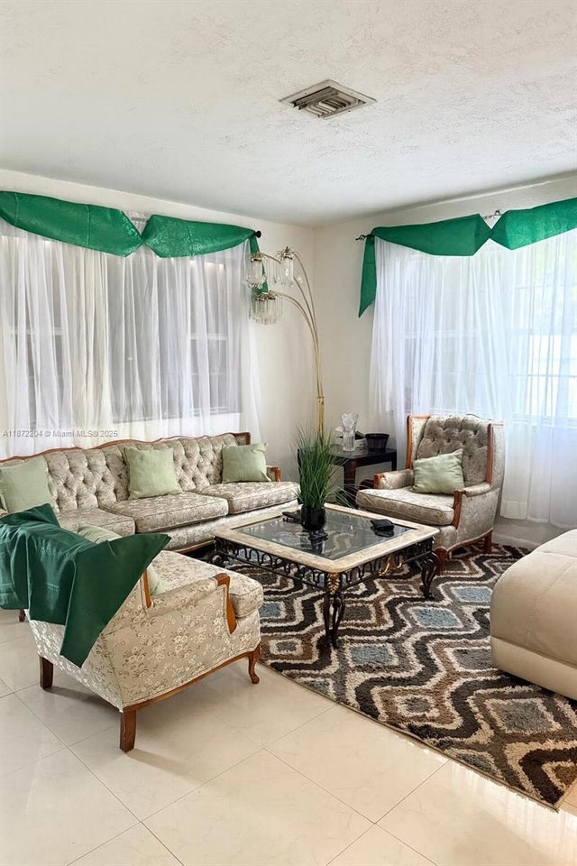 3 of 14 - 11515 Sw 138th Ter, Miami, FL