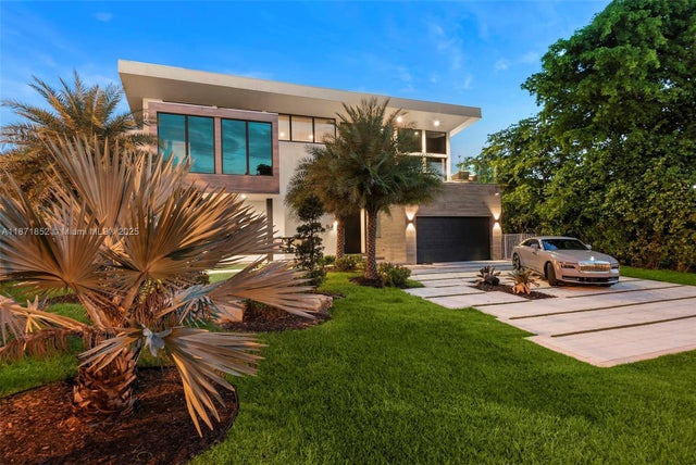 1 of 49 - 521 Holiday Dr, Hallandale Beach, FL