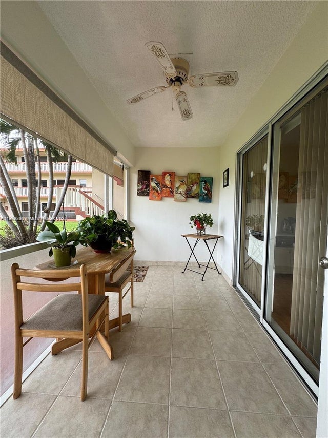 5 of 14 - 5300 Washington St M107, Hollywood, FL