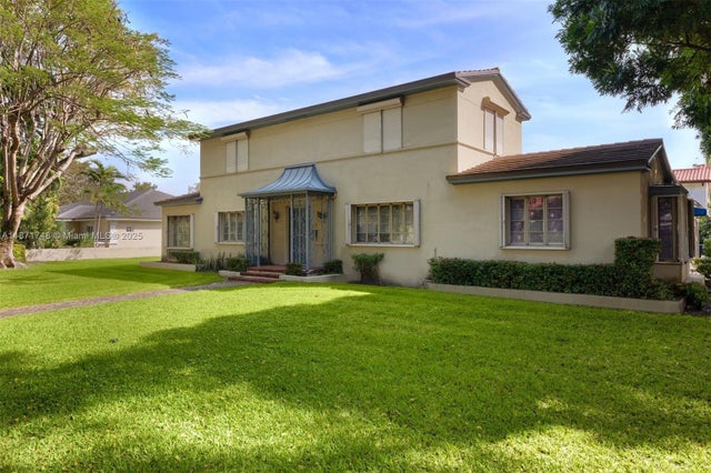 4 of 16 - 3015 Granada Blvd, Coral Gables, FL
