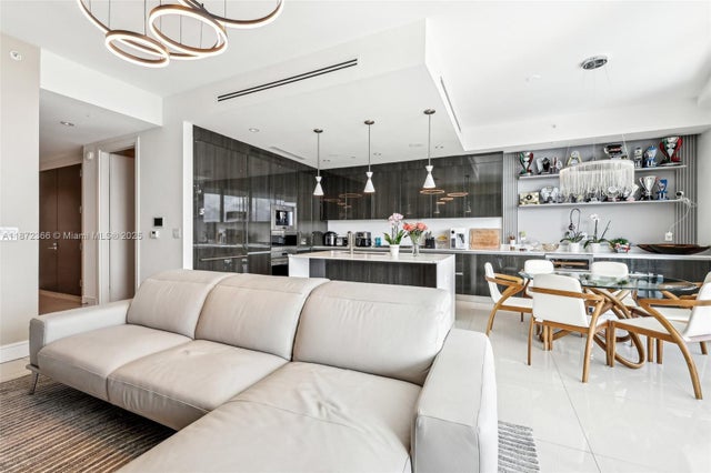 3 of 53 - 3250 Ne 188th St 607, Aventura, FL