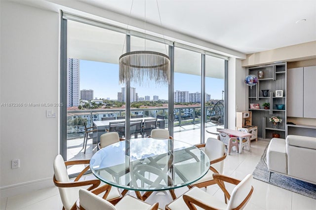 5 of 53 - 3250 Ne 188th St 607, Aventura, FL