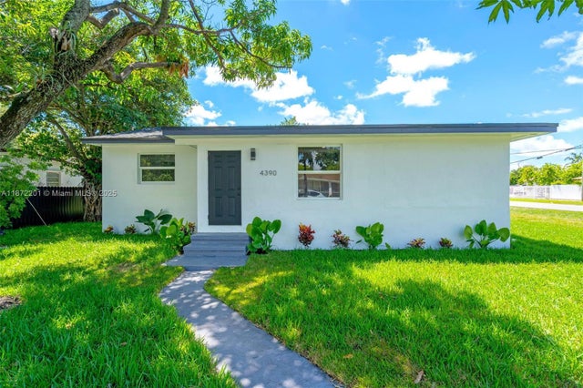 4390 Nw 171st St, Miami Gardens