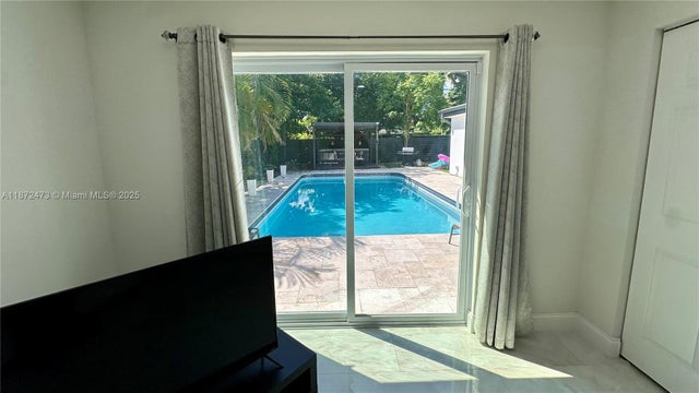 4 of 25 - 40 Nw 125th St, North Miami, FL