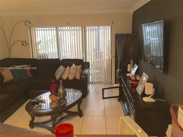 4 of 14 - 650 Ne 149th St 110a, Miami, FL
