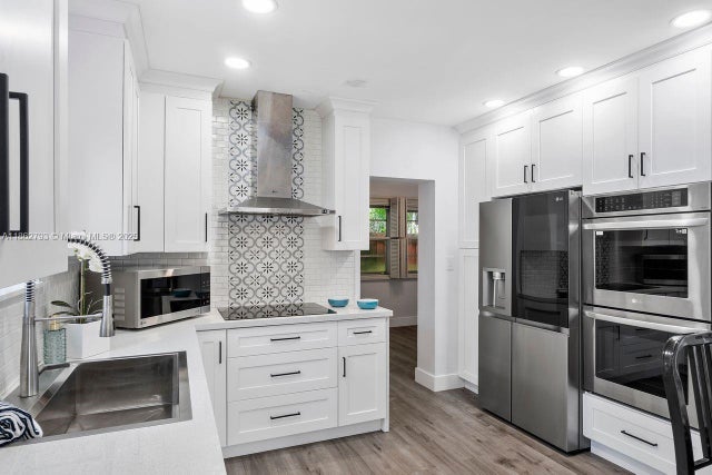 5 of 27 - 35 Sw 50 Ave, Miami, FL
