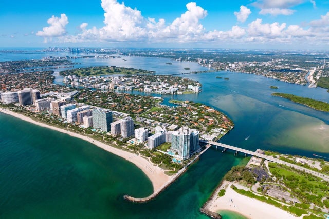 4 of 13 - 9901 W Bay Harbor Dr 403, Bay Harbor Islands, FL