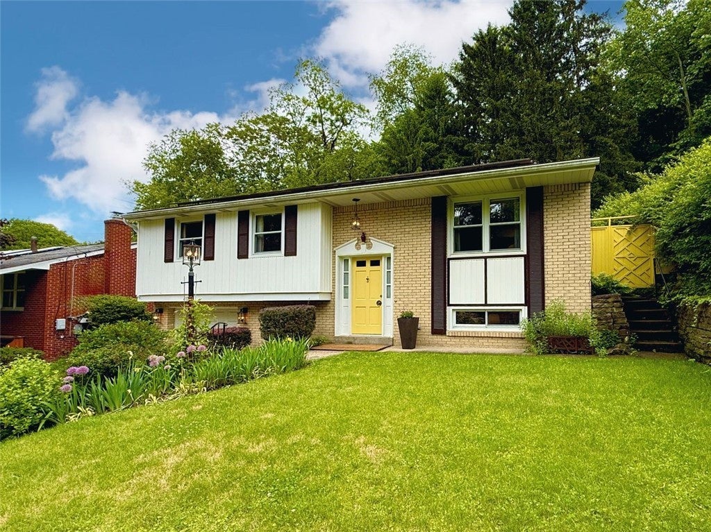 432 Earlwood Road, Penn Hills